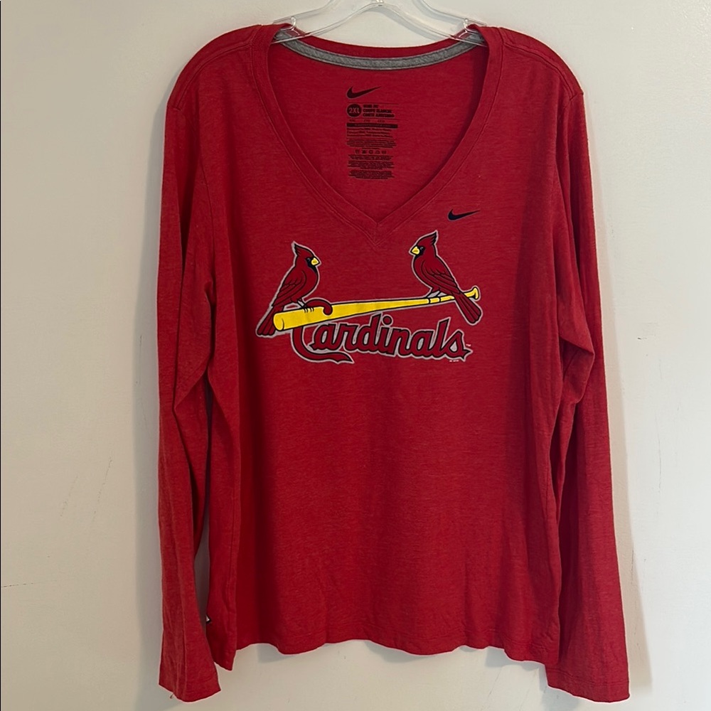Nike Saint Louis Cardinals Women’s V-Neck Long Sleeve MLB Shirt Size 2XL.